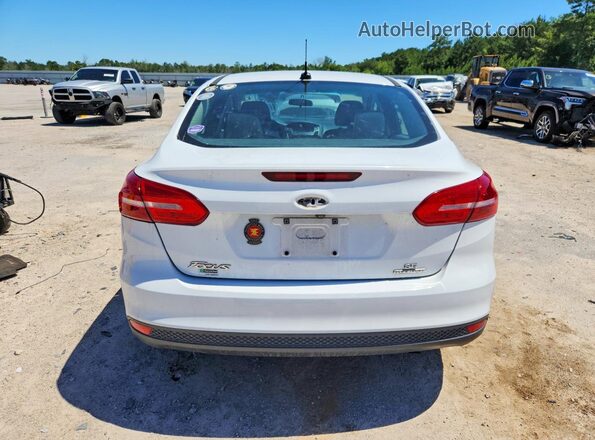 1FADP3F24GL270192 2016 FORD FOCUS White Rear view