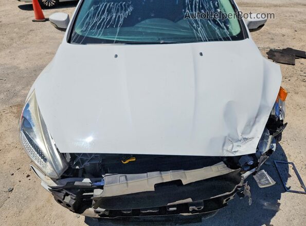 1FADP3F24GL270192 2016 FORD FOCUS White Rear interior view