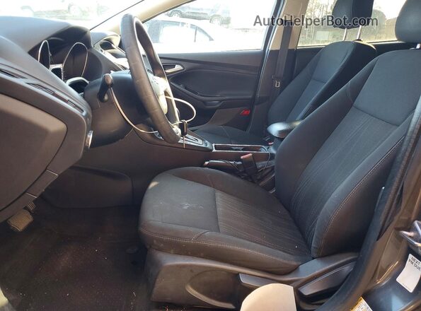 1FADP3F24HL286524 2017 FORD FOCUS Серый Вид салона спереди