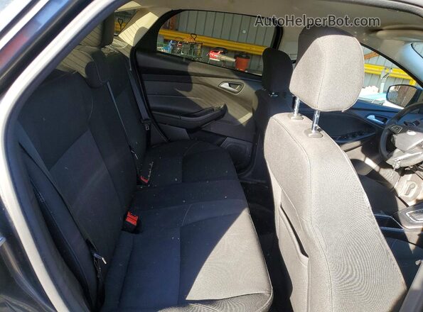 1FADP3F24HL286524 2017 FORD FOCUS Серый Вид задних сидений