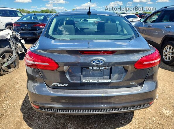 1FADP3F24JL203826 2018 FORD FOCUS Gray Widok z tyłu