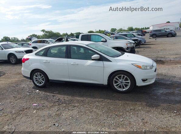 1FADP3F24JL209013 2018 FORD FOCUS Белый Вид задней части салона