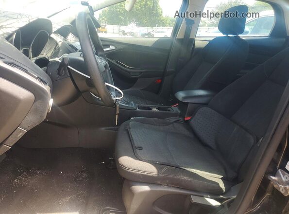 1FADP3F24JL218262 2018 FORD FOCUS Black Front interior view