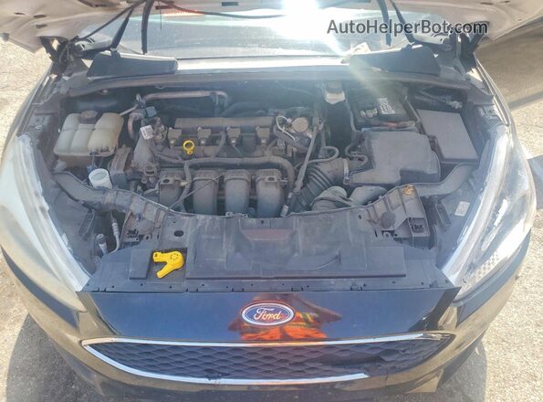 1FADP3F24JL218262 2018 FORD FOCUS Black Rear interior view