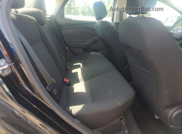 1FADP3F24JL218262 2018 FORD FOCUS Black Rear seats view