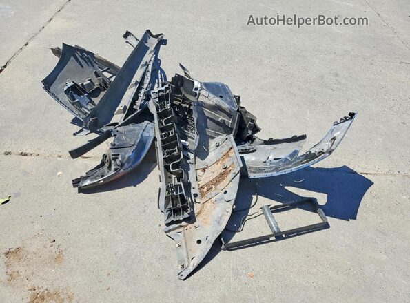 1FADP3F24JL230914 2018 FORD FOCUS Blue Engine compartment view