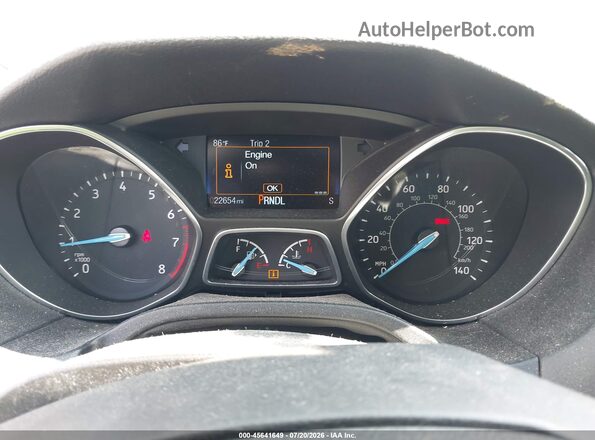 1FADP3F24JL298145 2018 FORD FOCUS Gray Rear seats view