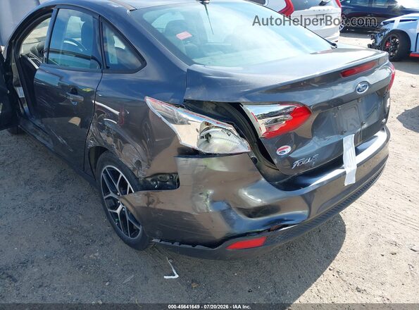 1FADP3F24JL298145 2018 FORD FOCUS Gray Front view