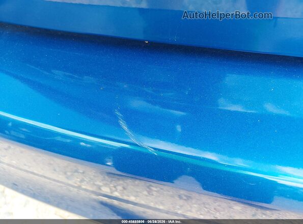 1FADP3F24JL327854 2018 FORD FOCUS Blue Widok z przodu