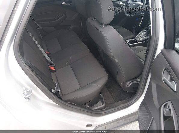 1FADP3F24JL328292 2018 FORD FOCUS Серебряный Вид наклейки с VIN-кодом