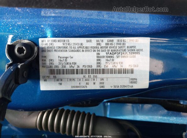 1FADP3F24JL329085 2018 FORD FOCUS Синий Вид подкапотного пространства