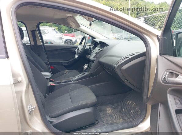 1FADP3F25HL213582 2017 FORD FOCUS Gold Vista interior delantera