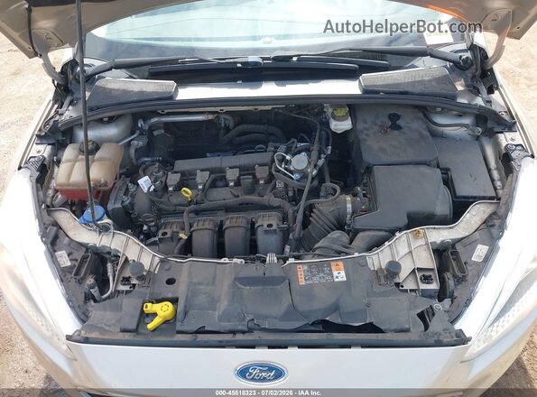 1FADP3F25HL329722 2017 FORD FOCUS Золотой Вид сзади