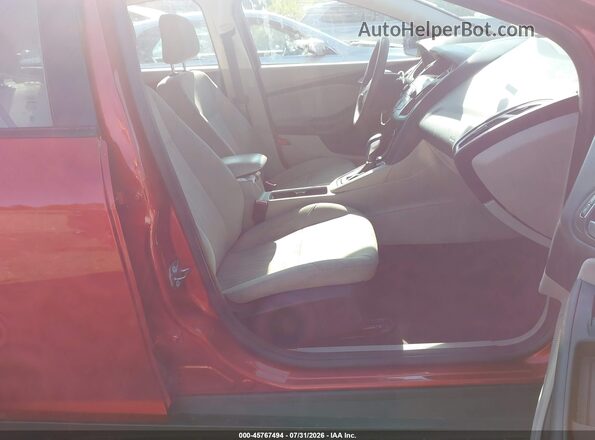 1FADP3F25JL252257 2018 FORD FOCUS Red წინა სალონის ხედი