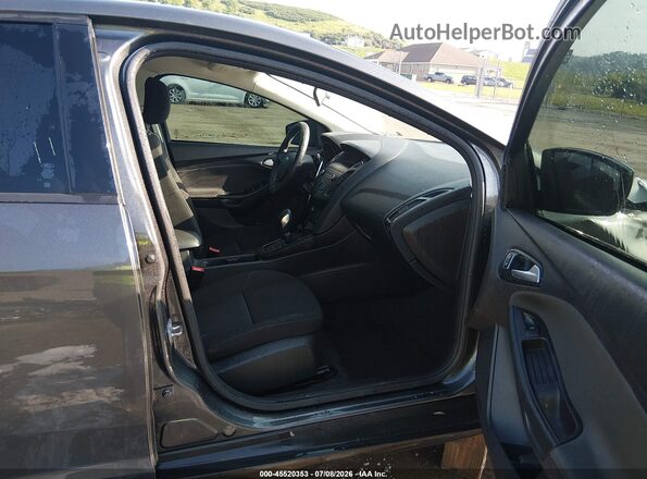1FADP3F25JL267745 2018 FORD FOCUS Gray Вид салону спереду