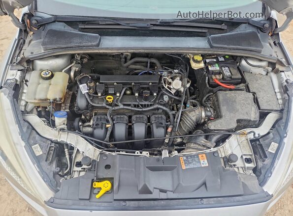 1FADP3F25JL272430 2018 FORD FOCUS Silver Vista interior trasera