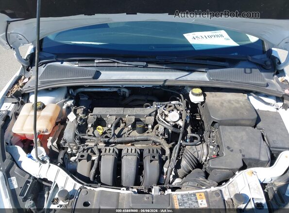 1FADP3F25JL328544 2018 FORD FOCUS White Вид ззаду