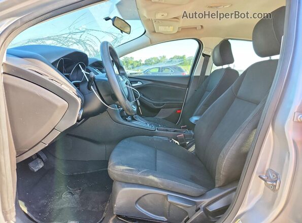 1FADP3F26GL213881 2016 FORD FOCUS Silver Vista interior delantera