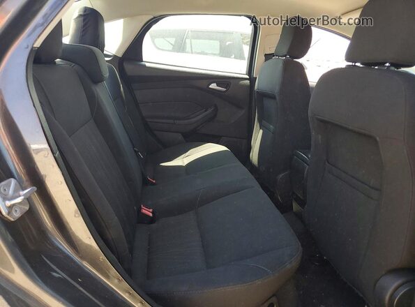 1FADP3F26GL315391 2016 FORD FOCUS Серый Вид задних сидений