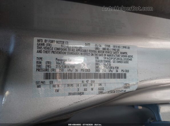 1FADP3F26GL332045 2016 FORD FOCUS Серебряный Вид подкапотного пространства