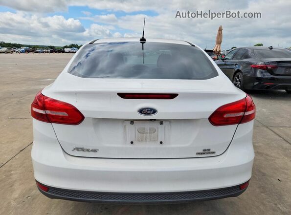 1FADP3F26GL378667 2016 FORD FOCUS White Widok z tyłu