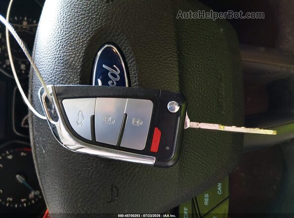 1FADP3F26HL228382 2017 FORD FOCUS Silver წინა პანელის ხედი