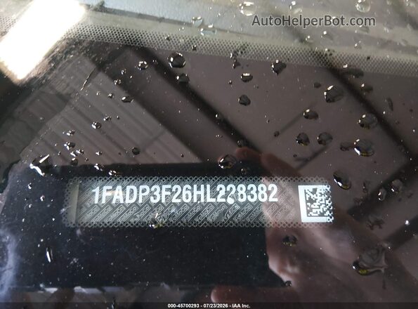 1FADP3F26HL228382 2017 FORD FOCUS Silver ძრავის განყოფილების ხედი