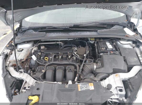 1FADP3F27GL276391 2016 FORD FOCUS Серебряный Вид сзади