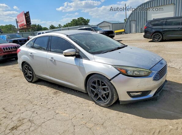 1FADP3F27GL295197 2016 FORD FOCUS Silver წინა მარჯვენა