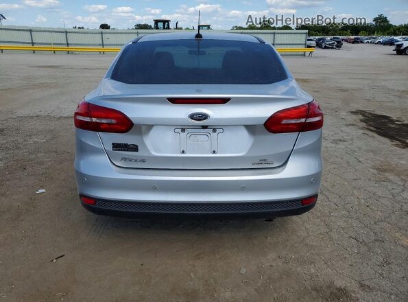 1FADP3F27GL295197 2016 FORD FOCUS Silver უკანა ხედი