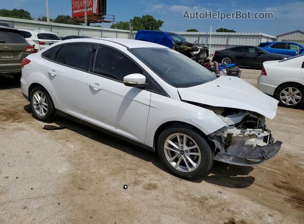 1FADP3F27GL320163 2016 FORD FOCUS White Front right