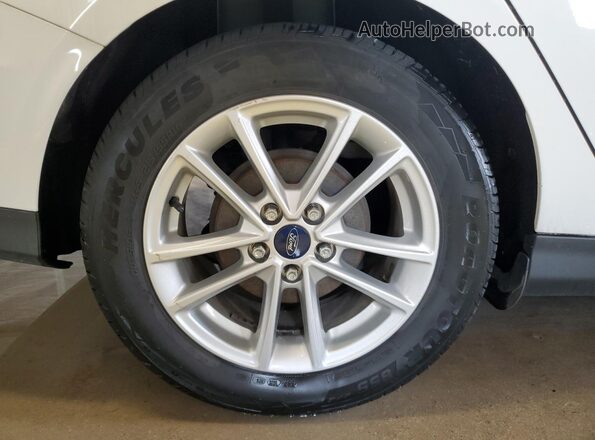 1FADP3F27HL267482 2017 FORD FOCUS White 