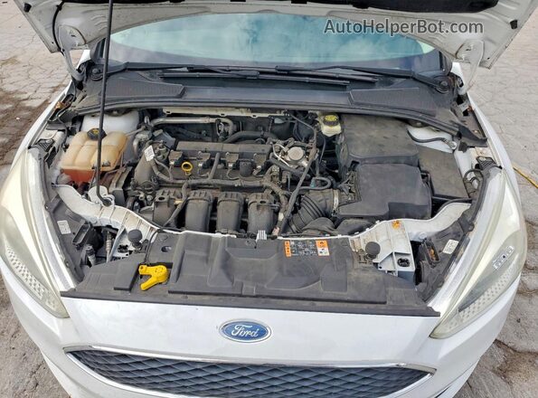 1FADP3F27HL275615 2017 FORD FOCUS White Rear interior view