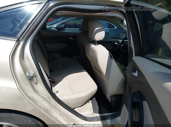 1FADP3F27HL324814 2017 FORD FOCUS Champagne Widok naklejki z numerem VIN