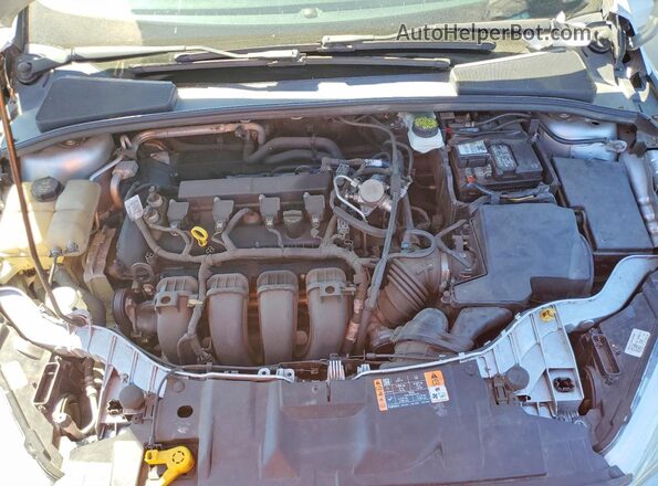 1FADP3F27JL205196 2018 FORD FOCUS Silver Widok wnętrza z tyłu
