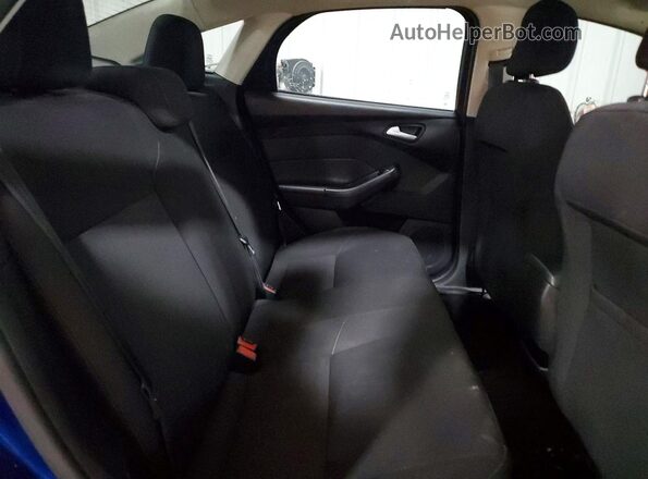 1FADP3F27JL245990 2018 FORD FOCUS Blue უკანა სავარძლების ხედი