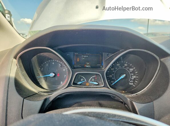 1FADP3F27JL250753 2018 FORD FOCUS Silver Widok zestawu wskaźników