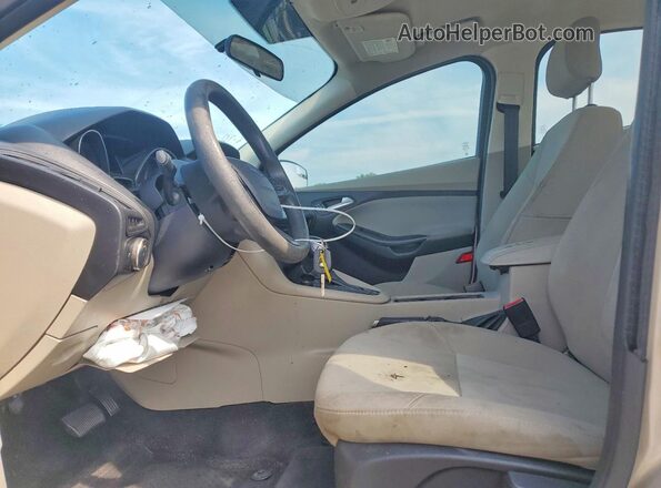 1FADP3F27JL318971 2018 FORD FOCUS Gold Widok wnętrza z przodu