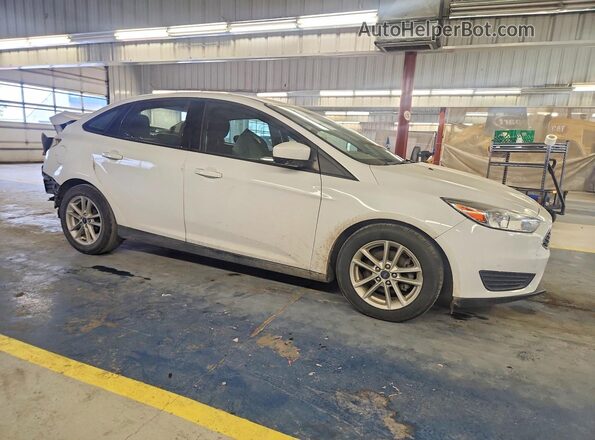 1FADP3F27JL328061 2018 FORD FOCUS White Front right