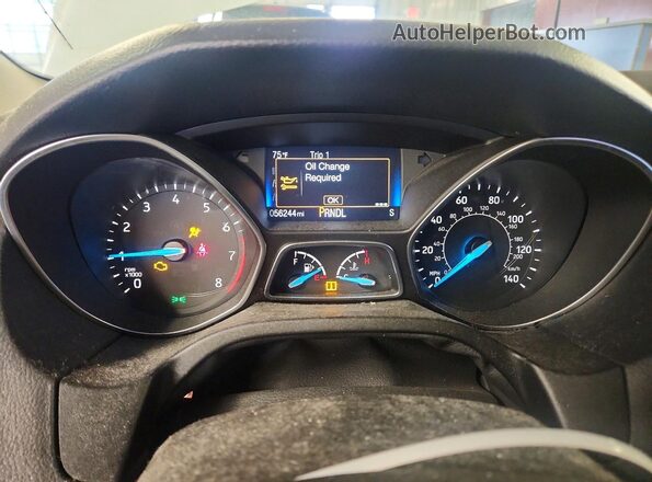 1FADP3F27JL328061 2018 FORD FOCUS White Instrument cluster view