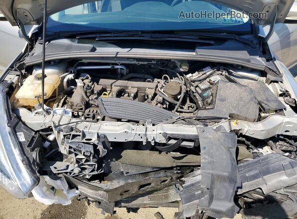 1FADP3F28GL240743 2016 FORD FOCUS Gold Вид задньої частини салону