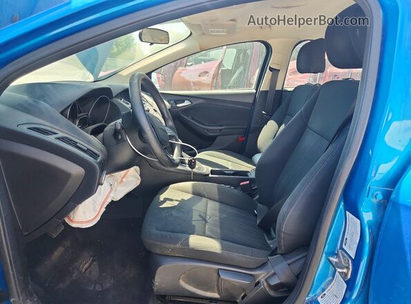 1FADP3F28GL262872 2016 FORD FOCUS Blue Widok wnętrza z przodu