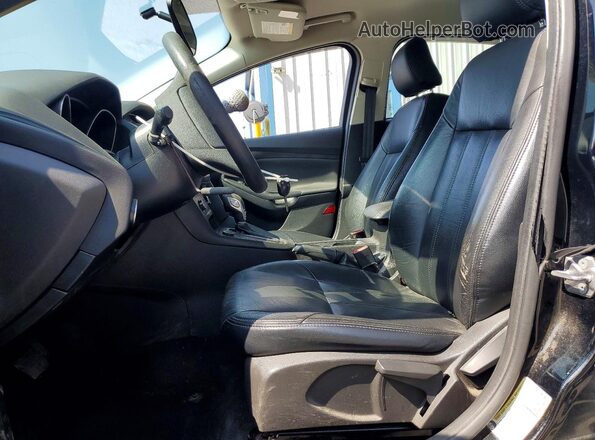1FADP3F28HL322084 2017 FORD FOCUS Black Սալոնի դիմացի տեսք