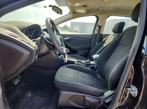1FADP3F28JL220404 2018 FORD FOCUS Black Вид салону спереду