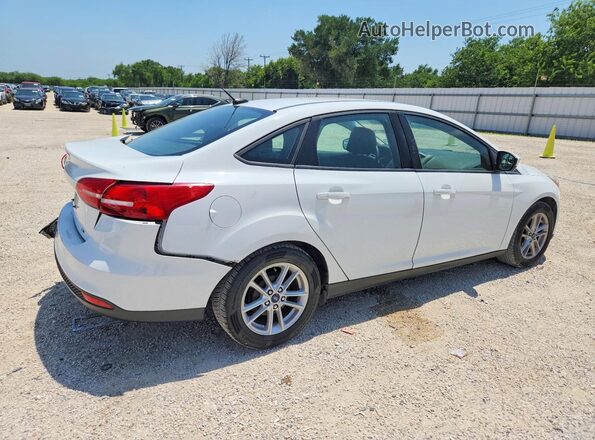 1FADP3F28JL225781 2018 FORD FOCUS White Задня права чверть