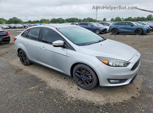 1FADP3F29GL321203 2016 FORD FOCUS Silver Przód prawy