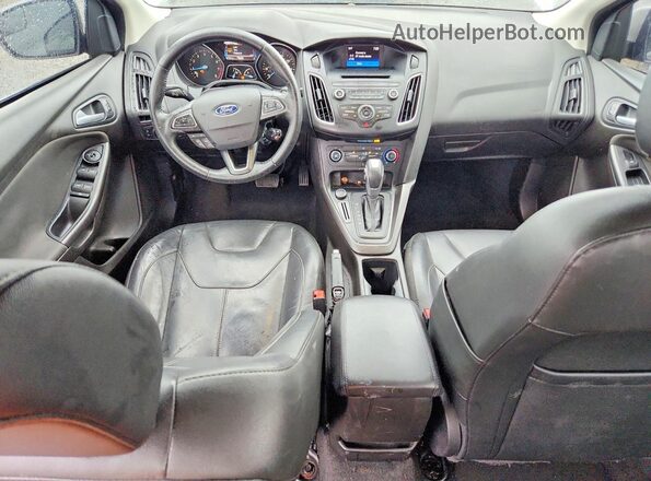 1FADP3F29GL321203 2016 FORD FOCUS Silver Widok deski rozdzielczej