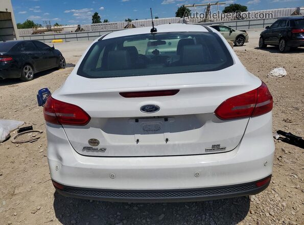 1FADP3F29GL398816 2016 FORD FOCUS White Rear view