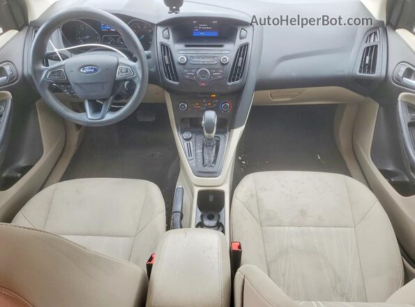 1FADP3F29HL221135 2017 FORD FOCUS Red Widok deski rozdzielczej