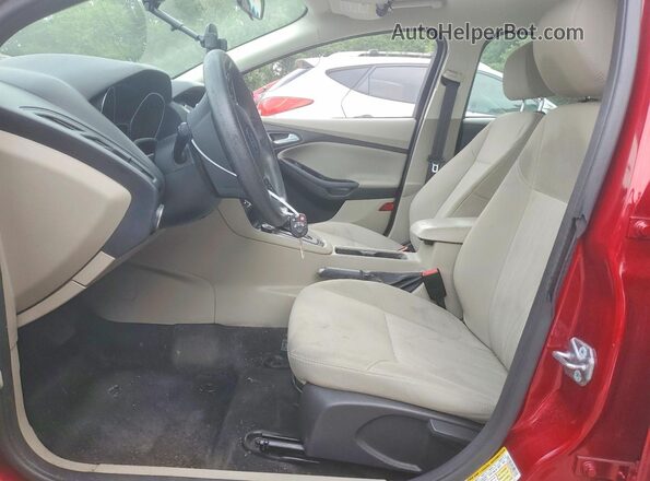 1FADP3F29HL221135 2017 FORD FOCUS Red Widok wnętrza z przodu